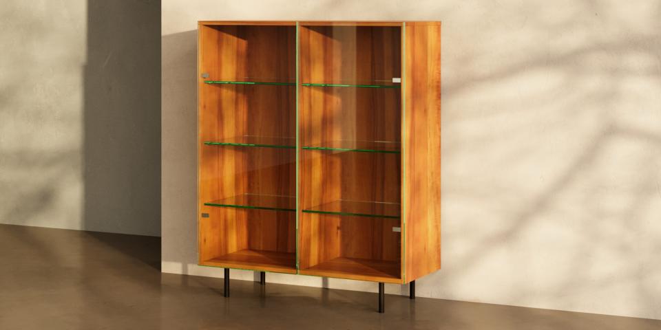 Highboard aus Elsbeere mit Glastüren: Einzigartiges Design S77 